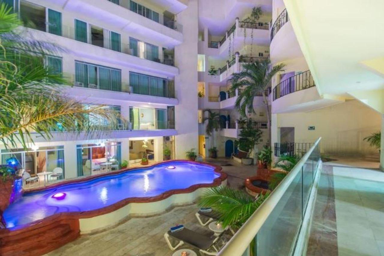 Blue Chairs Beachfront Resort Puerto Vallarta - Adults Only Exterior photo