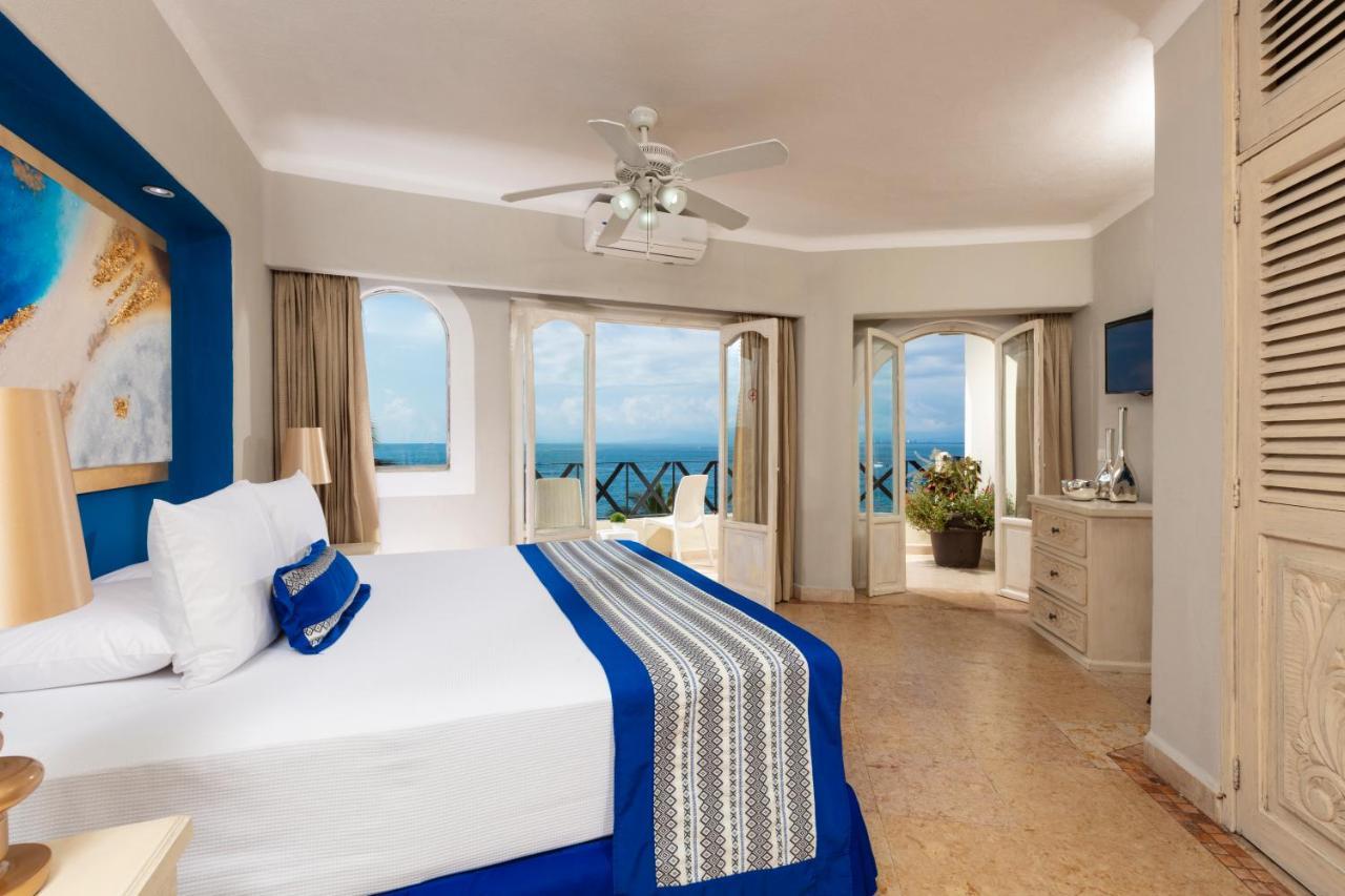 Blue Chairs Beachfront Resort Puerto Vallarta - Adults Only Exterior photo