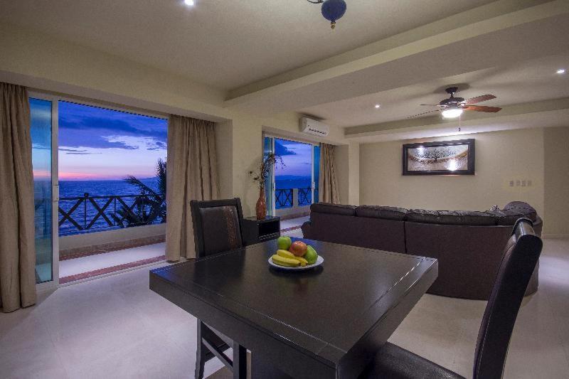 Blue Chairs Beachfront Resort Puerto Vallarta - Adults Only Room photo