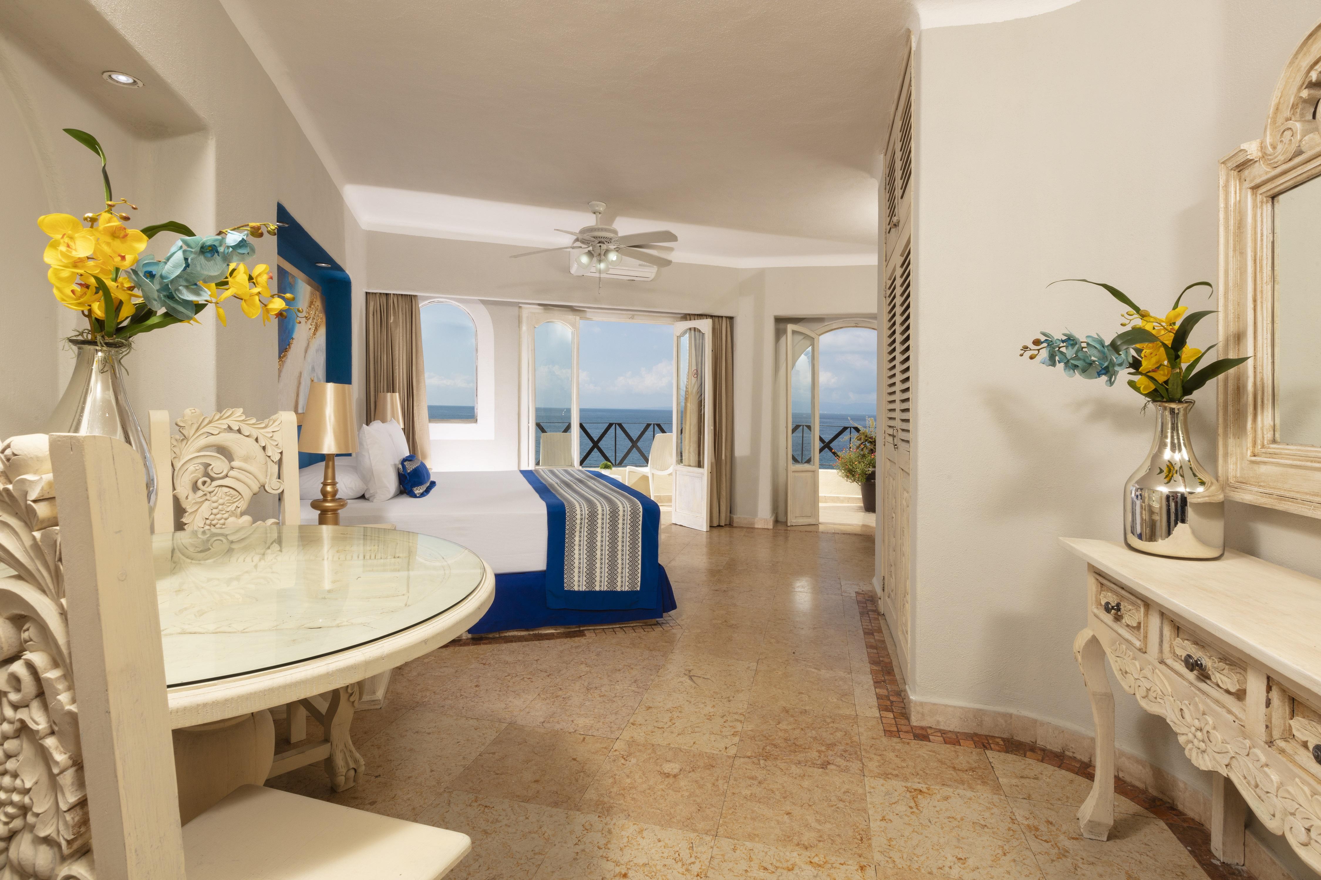 Blue Chairs Beachfront Resort Puerto Vallarta - Adults Only Exterior photo