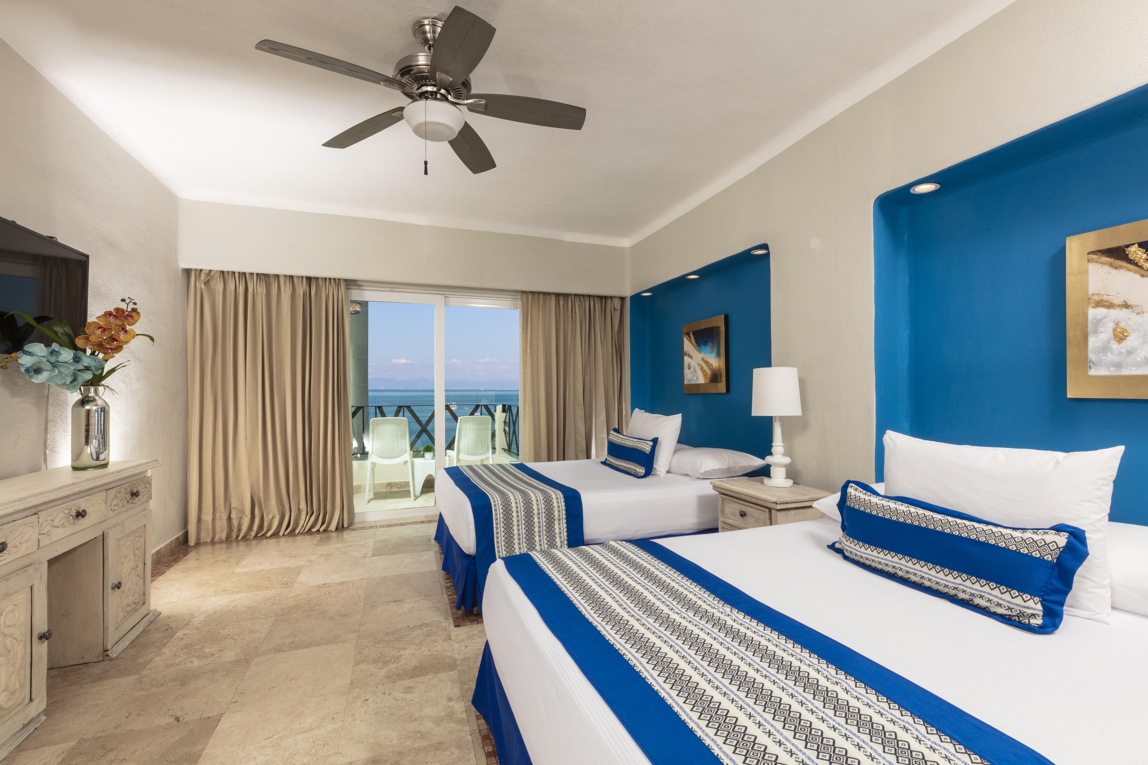 Blue Chairs Beachfront Resort Puerto Vallarta - Adults Only Exterior photo