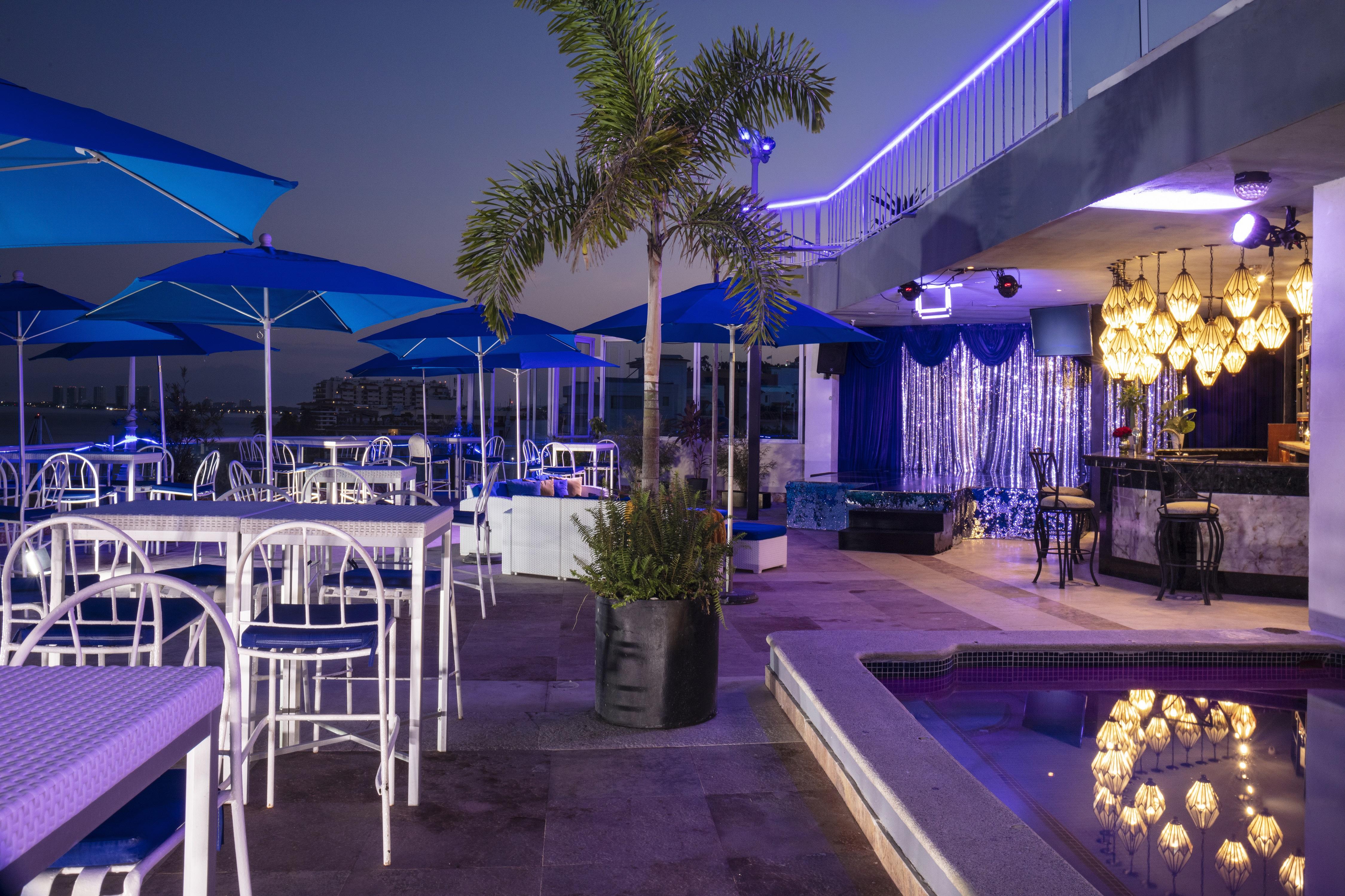 Blue Chairs Beachfront Resort Puerto Vallarta - Adults Only Exterior photo