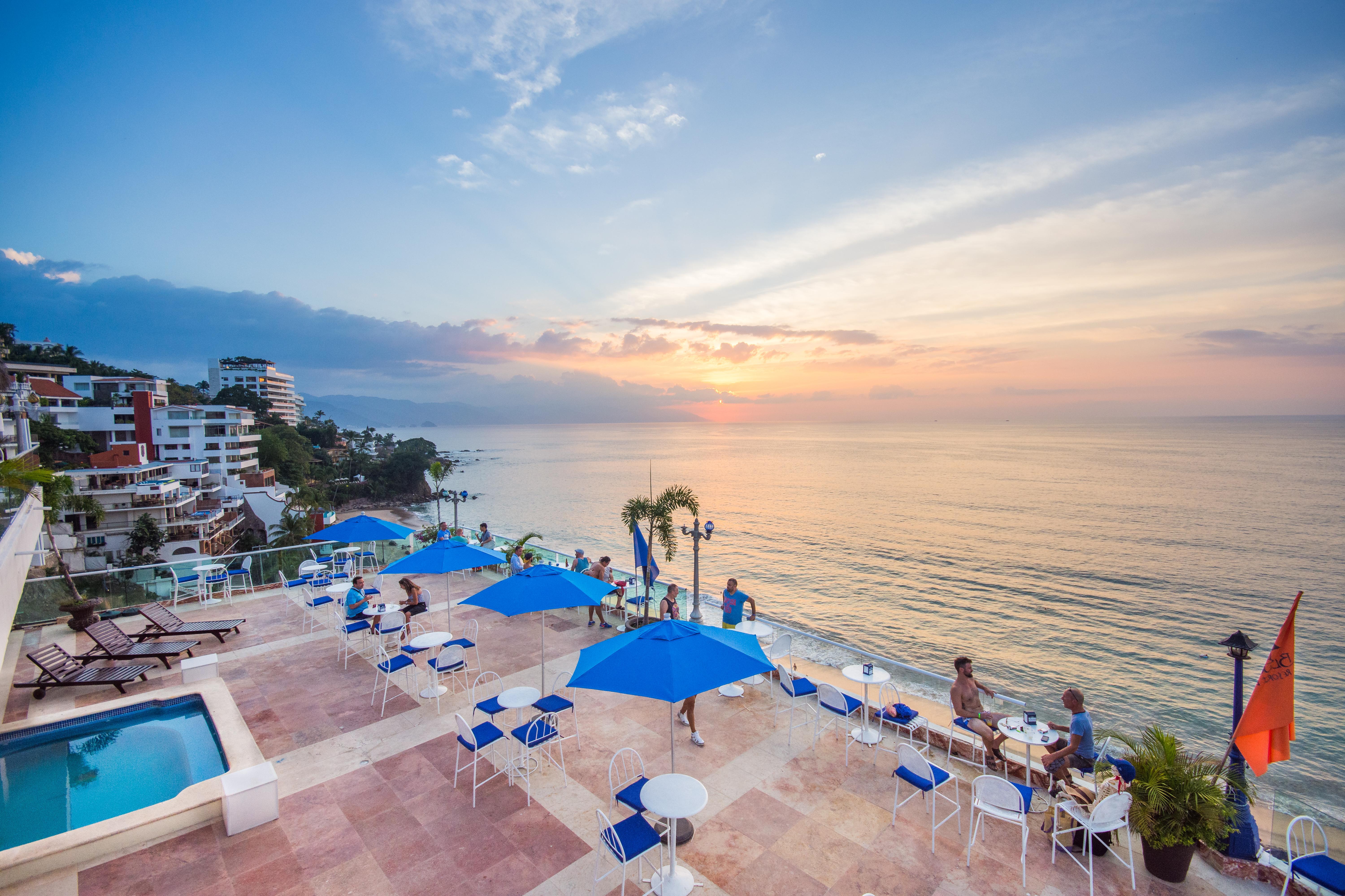 Blue Chairs Beachfront Resort Puerto Vallarta - Adults Only Exterior photo