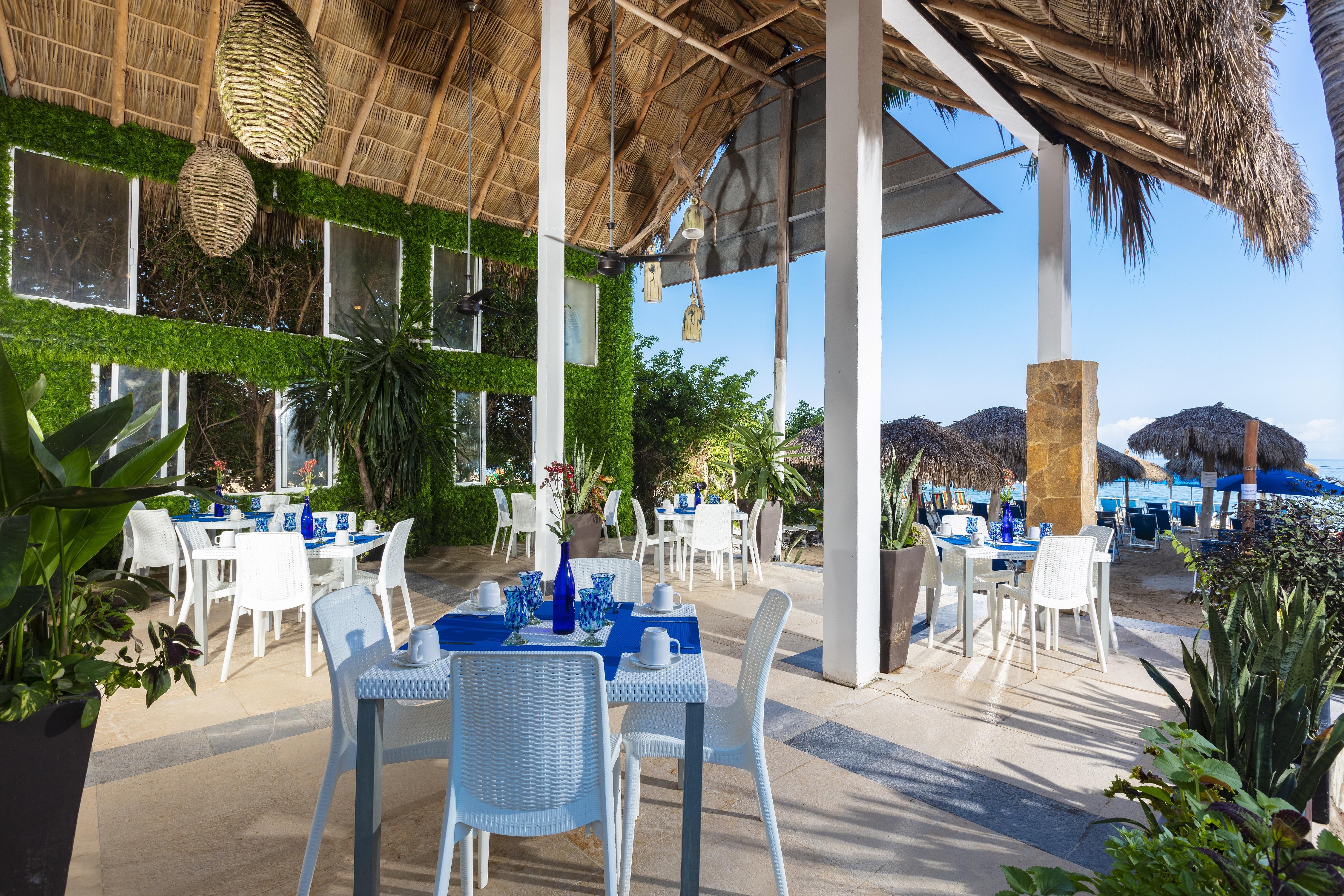 Blue Chairs Beachfront Resort Puerto Vallarta - Adults Only Exterior photo