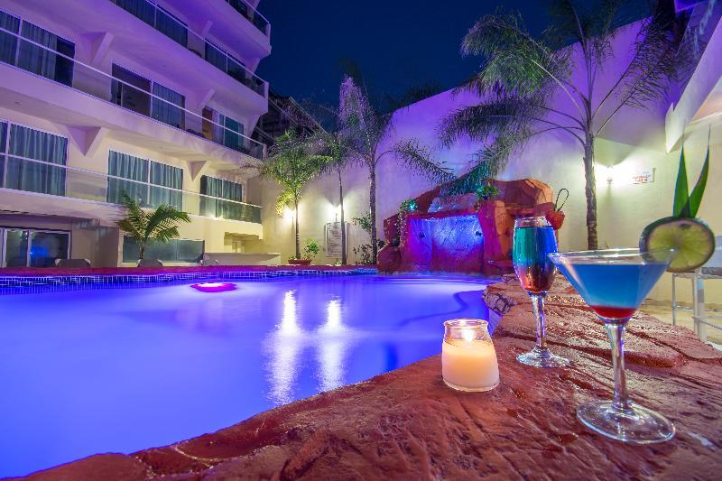 Blue Chairs Beachfront Resort Puerto Vallarta - Adults Only Exterior photo